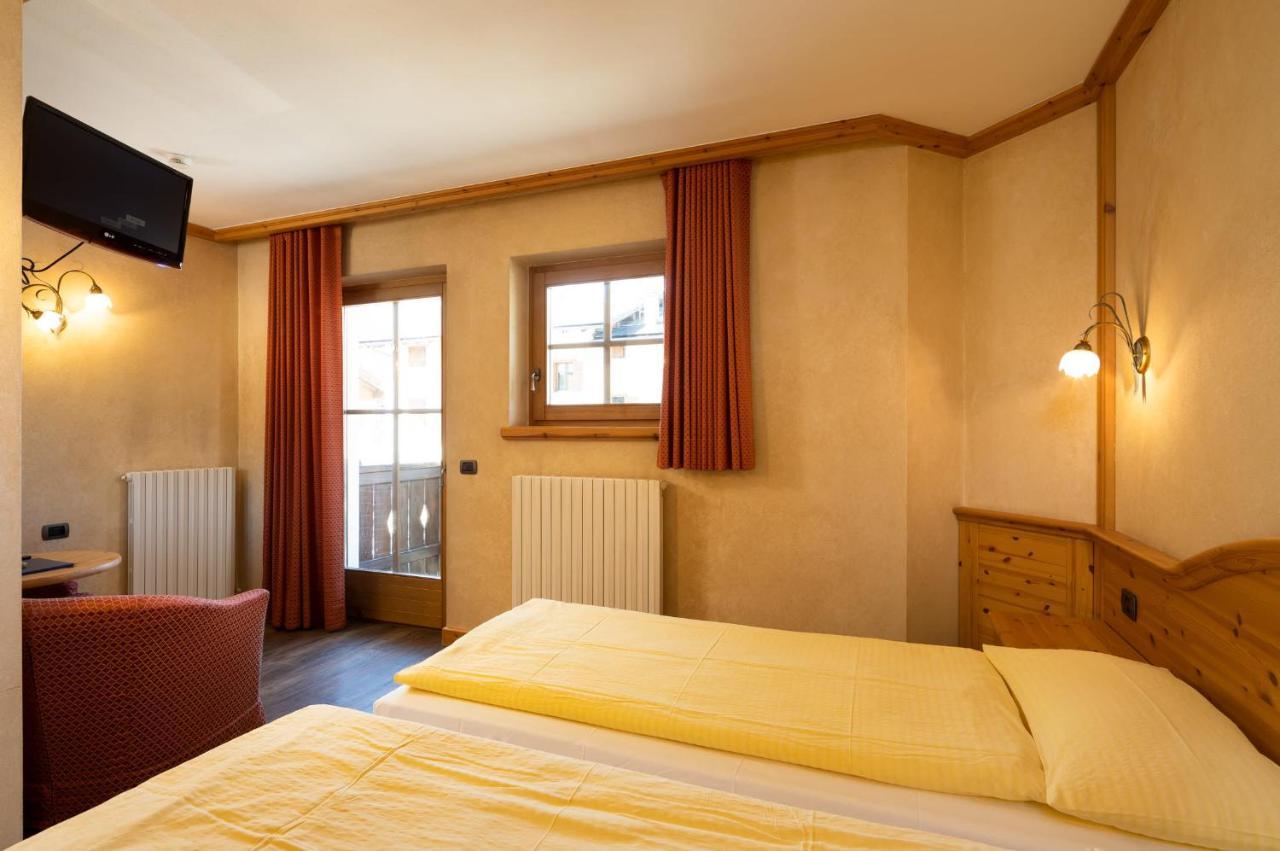 Hotel La Pastorella Livigno Eksteriør billede