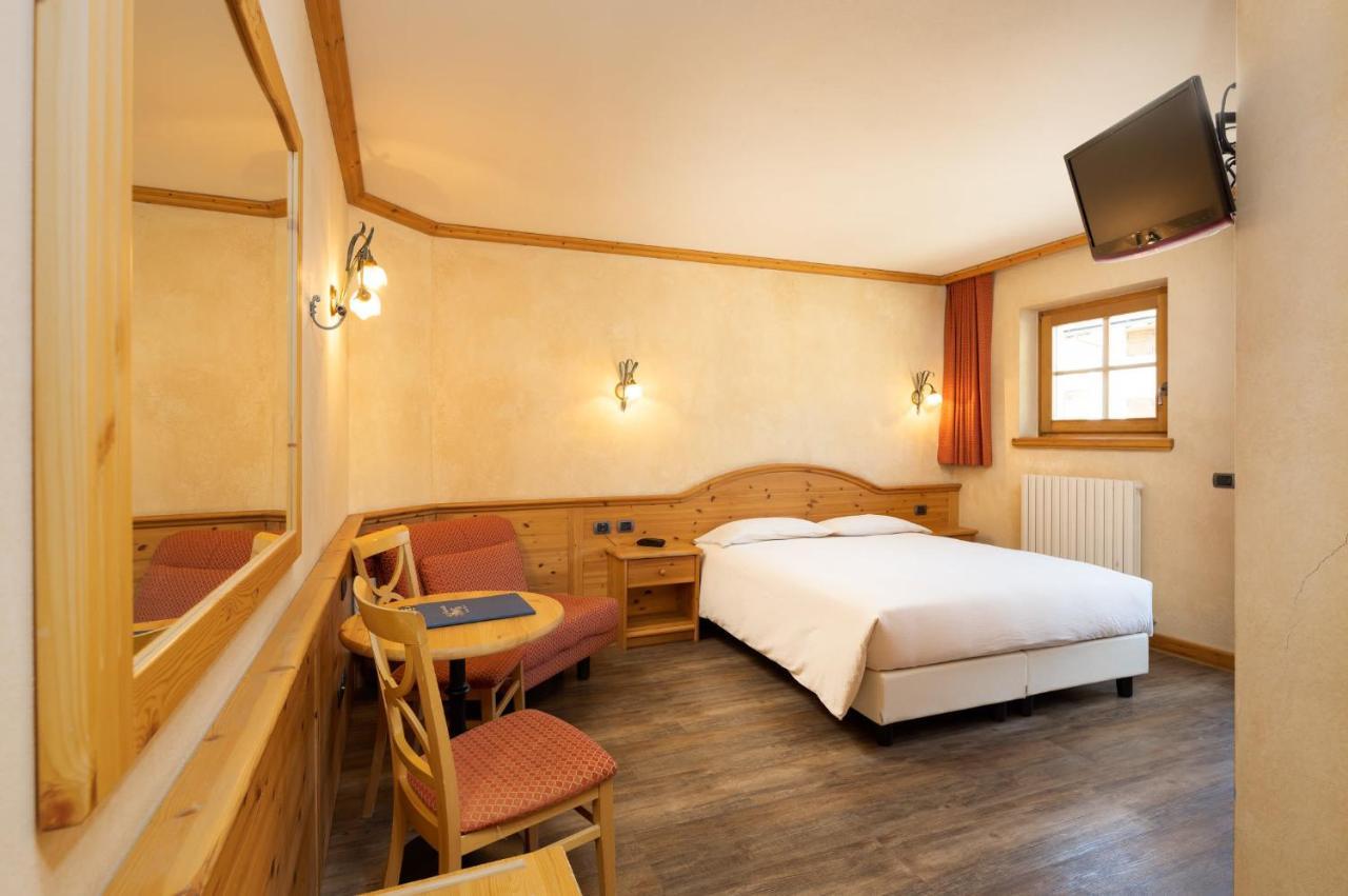 Hotel La Pastorella Livigno Eksteriør billede