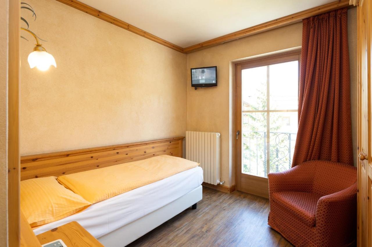 Hotel La Pastorella Livigno Eksteriør billede
