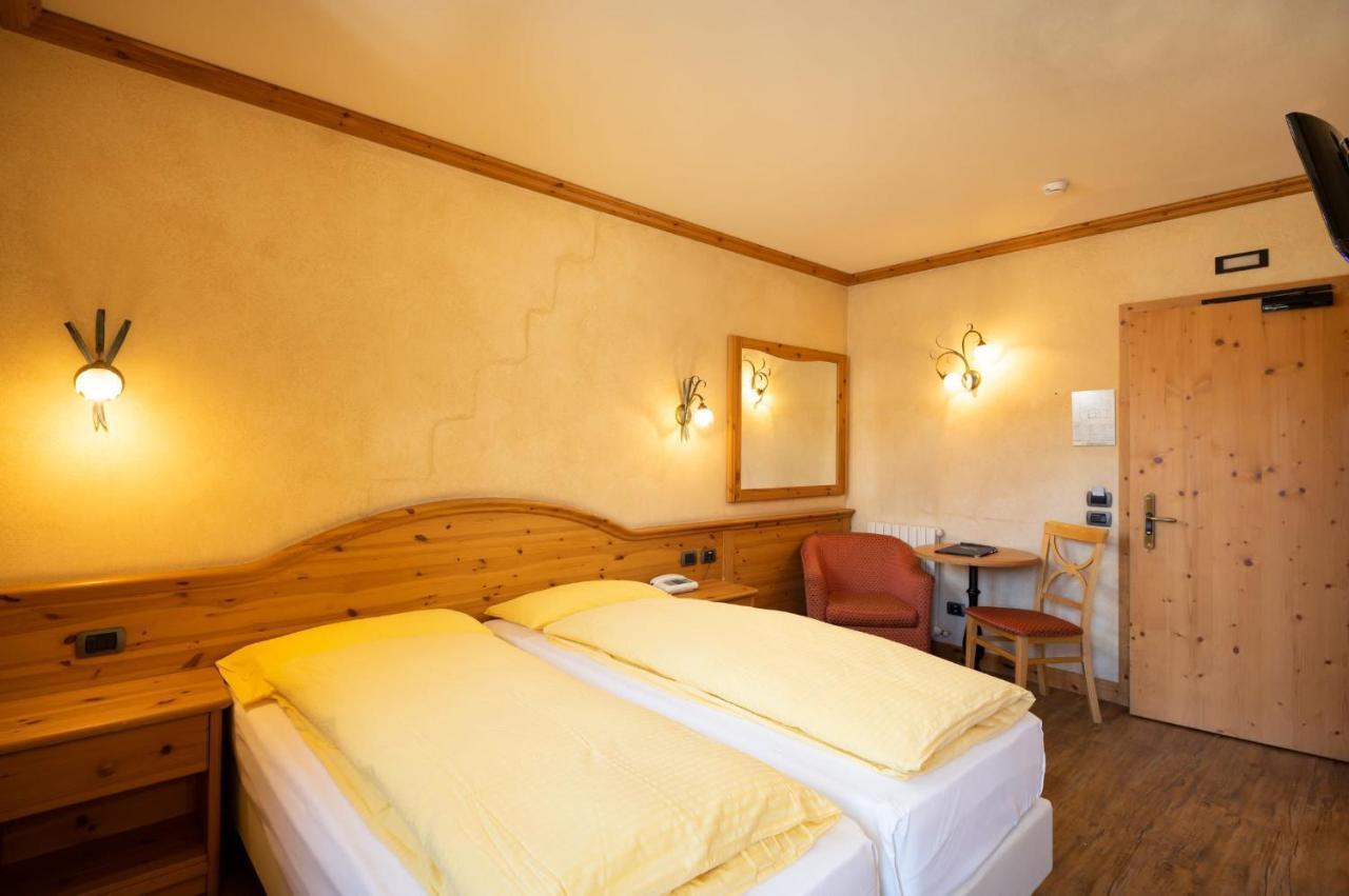 Hotel La Pastorella Livigno Eksteriør billede