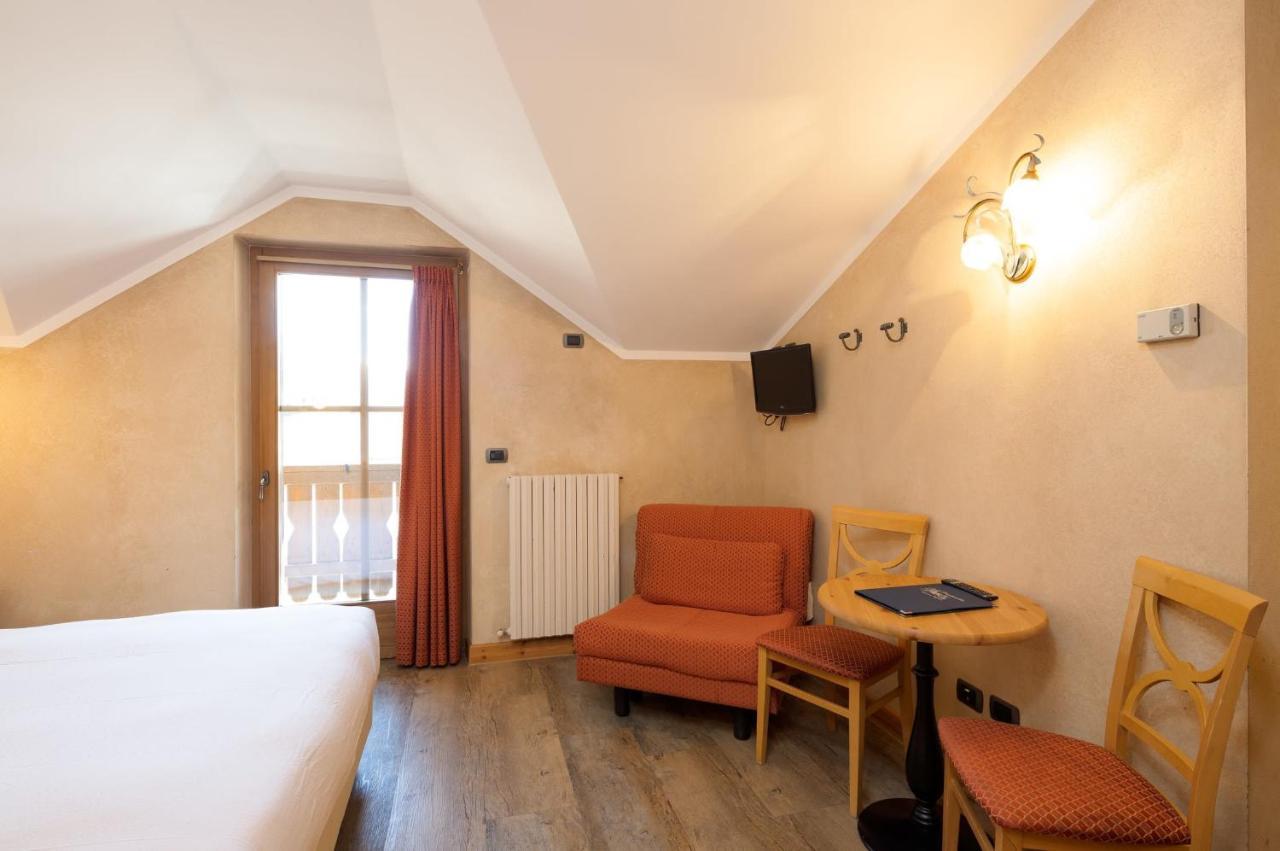 Hotel La Pastorella Livigno Eksteriør billede