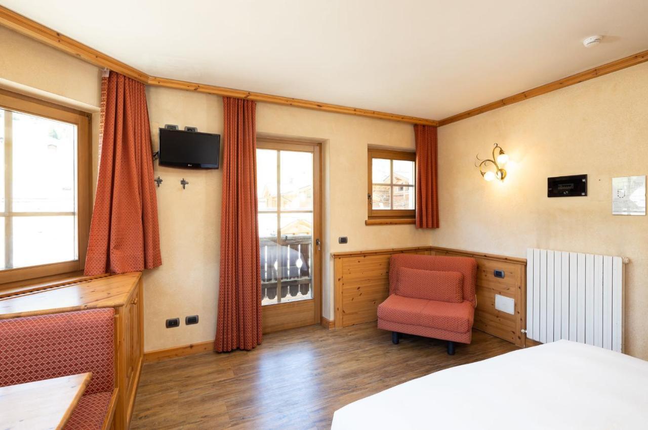 Hotel La Pastorella Livigno Eksteriør billede