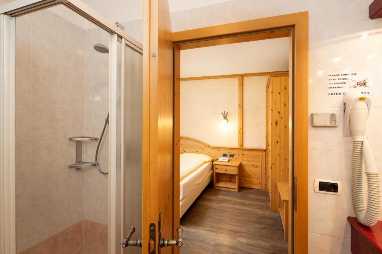 Hotel La Pastorella Livigno Eksteriør billede