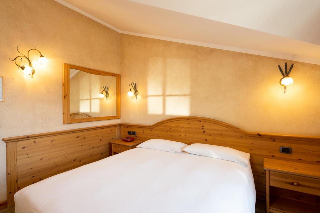 Hotel La Pastorella Livigno Eksteriør billede