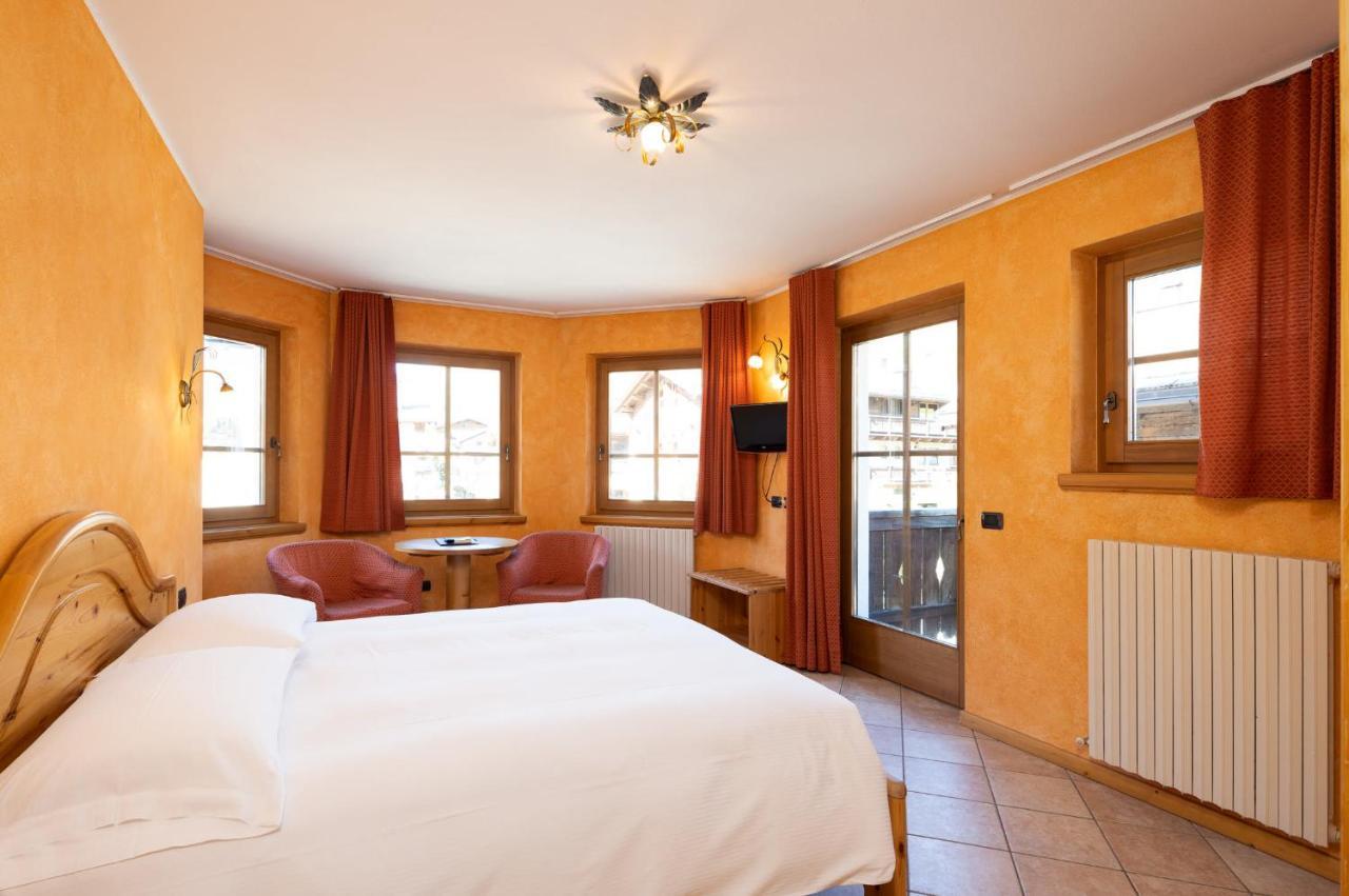 Hotel La Pastorella Livigno Eksteriør billede