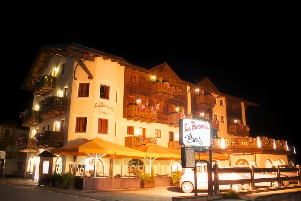 Hotel La Pastorella Livigno Eksteriør billede