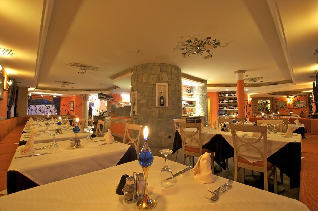 Hotel La Pastorella Livigno Eksteriør billede