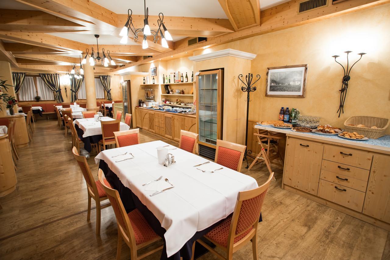 Hotel La Pastorella Livigno Eksteriør billede